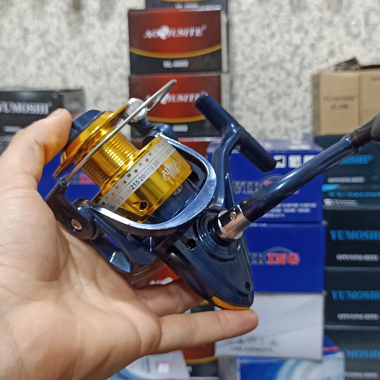 چرخ ماهیگیری 7000 برند آلبااستار مدل YE gold 7000 مناسب برای چوب ماهیگیری لنسر ماهیگیری