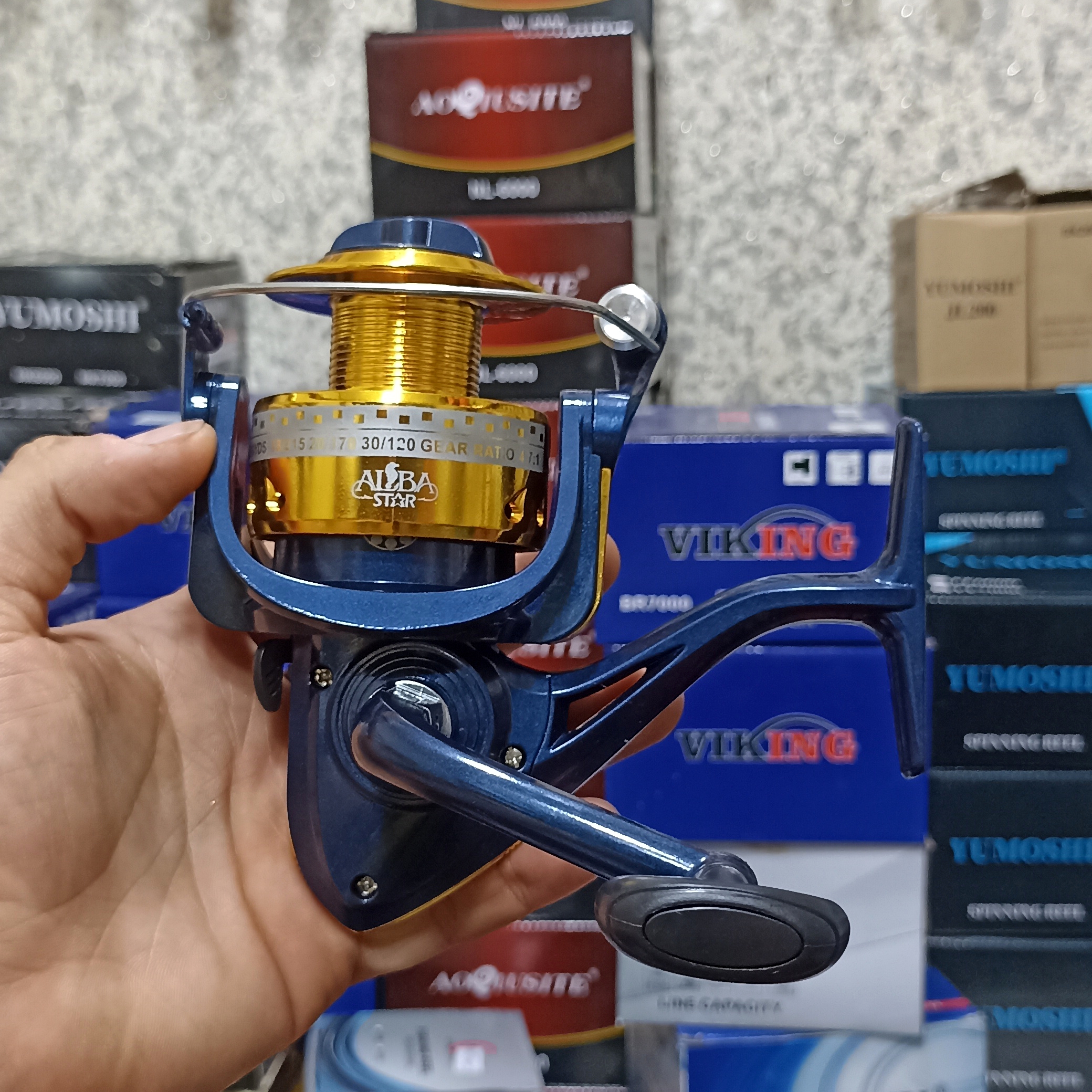 چرخ ماهیگیری 7000 برند آلبااستار مدل YE gold 7000 مناسب برای چوب ماهیگیری لنسر ماهیگیری