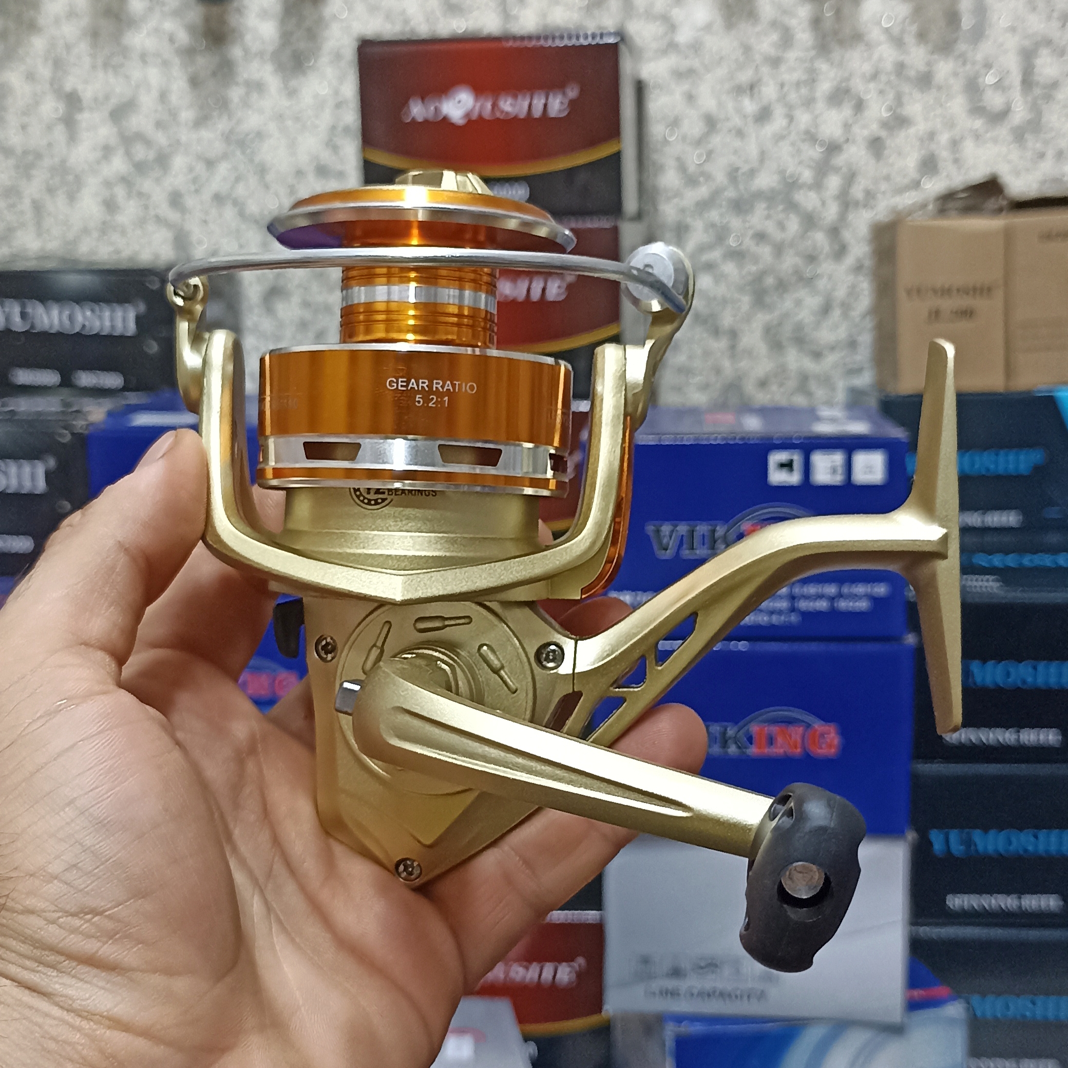 چرخ ماهیگیری 7000 برند مستر مدل AC gold 7000 مناسب برای چوب ماهیگیری لنسر ماهیگیری