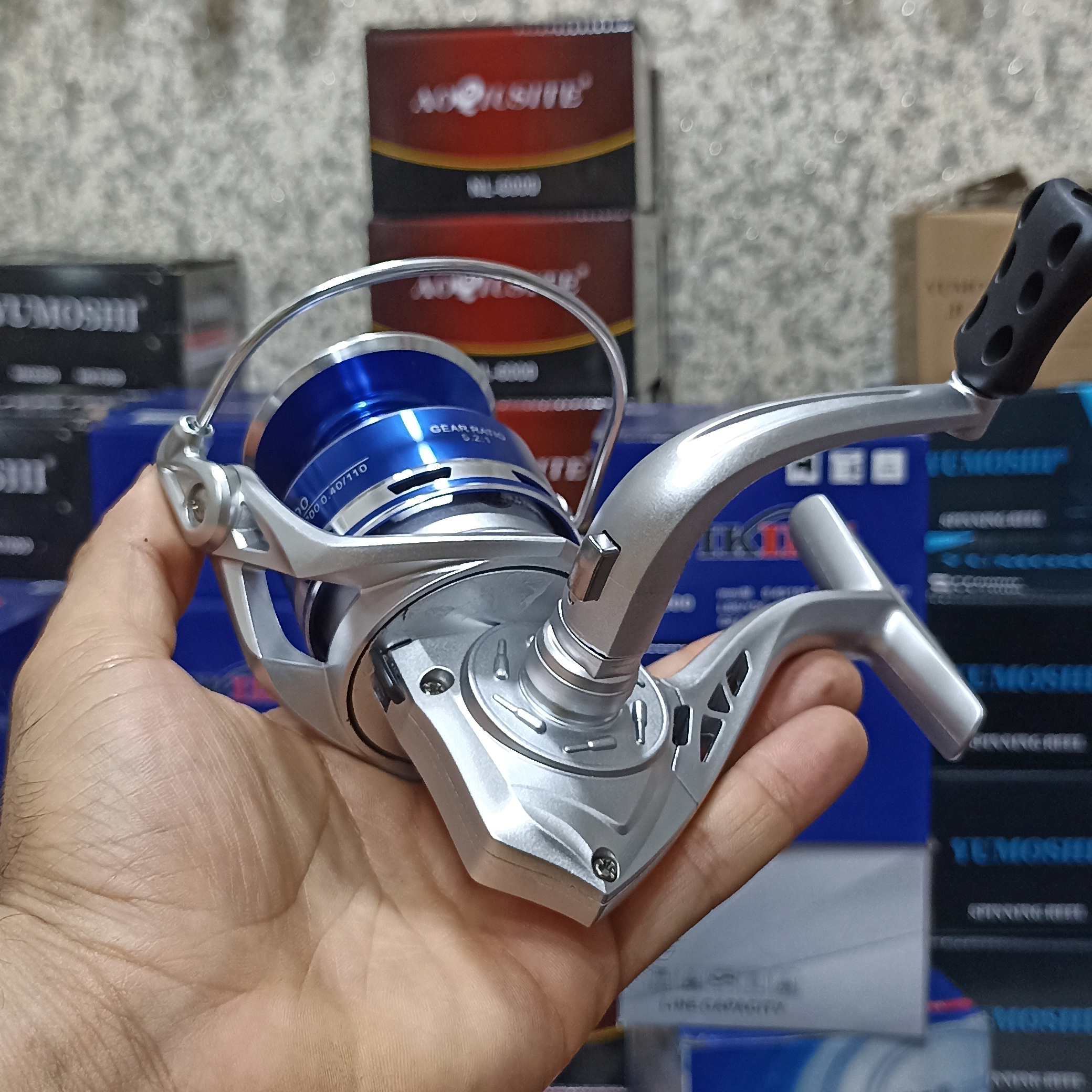 چرخ ماهیگیری 6000 برند مستر مدل AC silver 6000 مناسب برای چوب ماهیگیری لنسر ماهیگیری